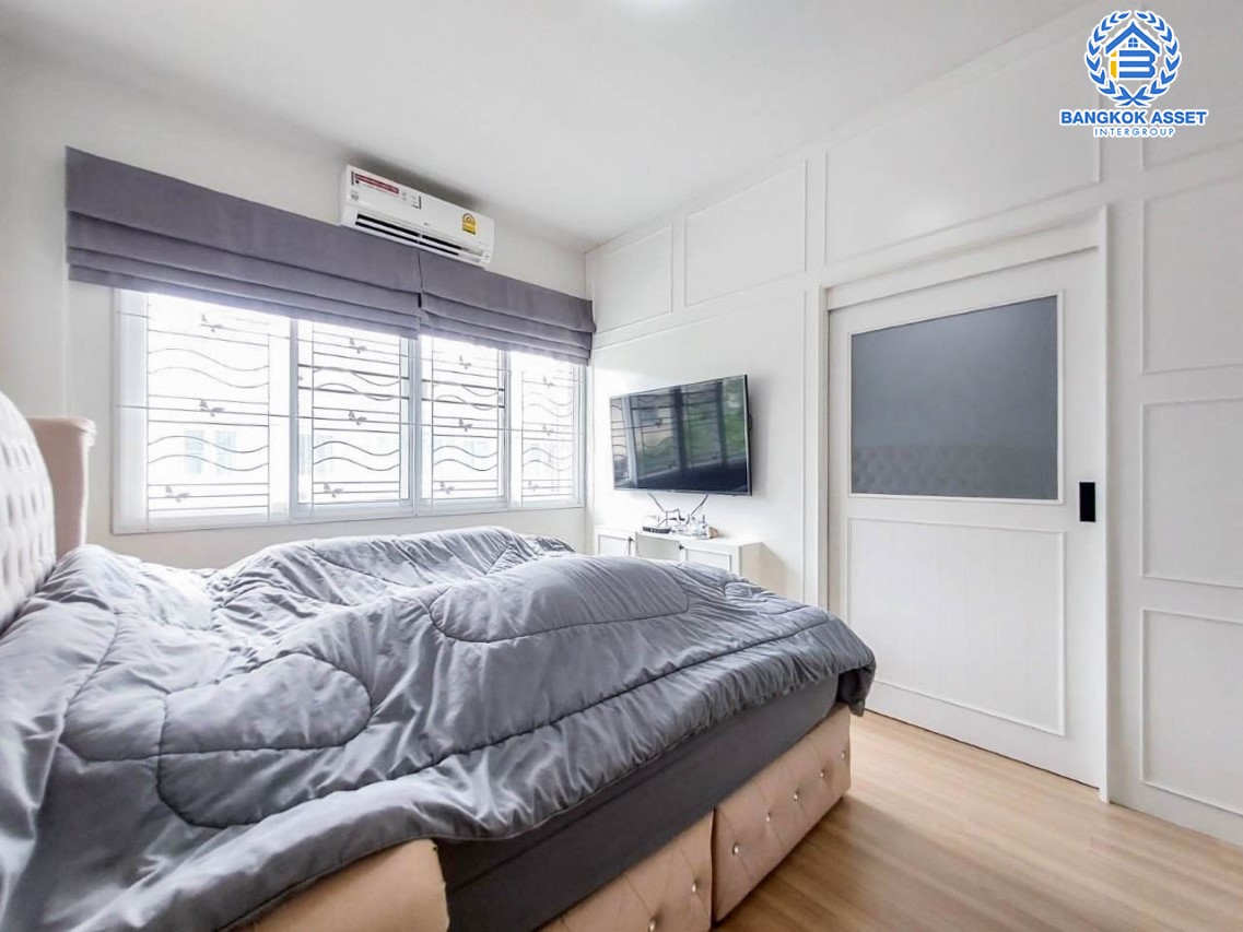 *****ทาวน์เฮ้าส์มือสองนนทบุรี ม.ดรีมดีลักซ์ ราชพฤกษ์-ปิ่นเกล้า เนื้อที่มากเกือบ 21 ตร.ว. ฟังก์ชัน 3 ห้องนอน 2 ห้องน้ำ 2 ที่จอดรถ บิวท์อินให้เรียบร้อย บนทำเลแห่งการเดินทาง ใกล้รถไฟฟ้าสายสีแดง "สถานีตลิ่งชัน" และทางด่วน "ศรีรัช-วงแหวนรอบนอก" จองเลย!